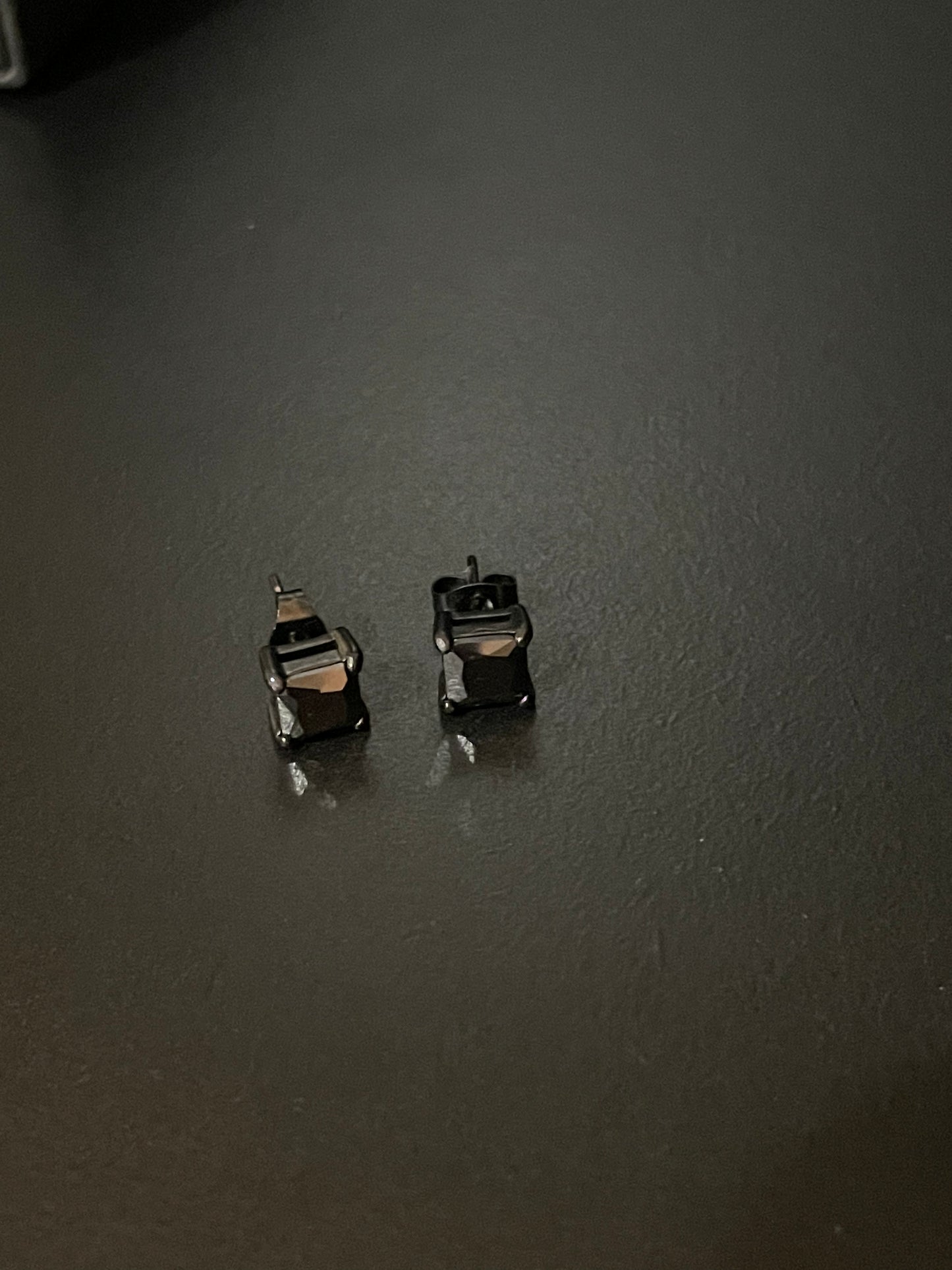 Black crystal stud square earrings