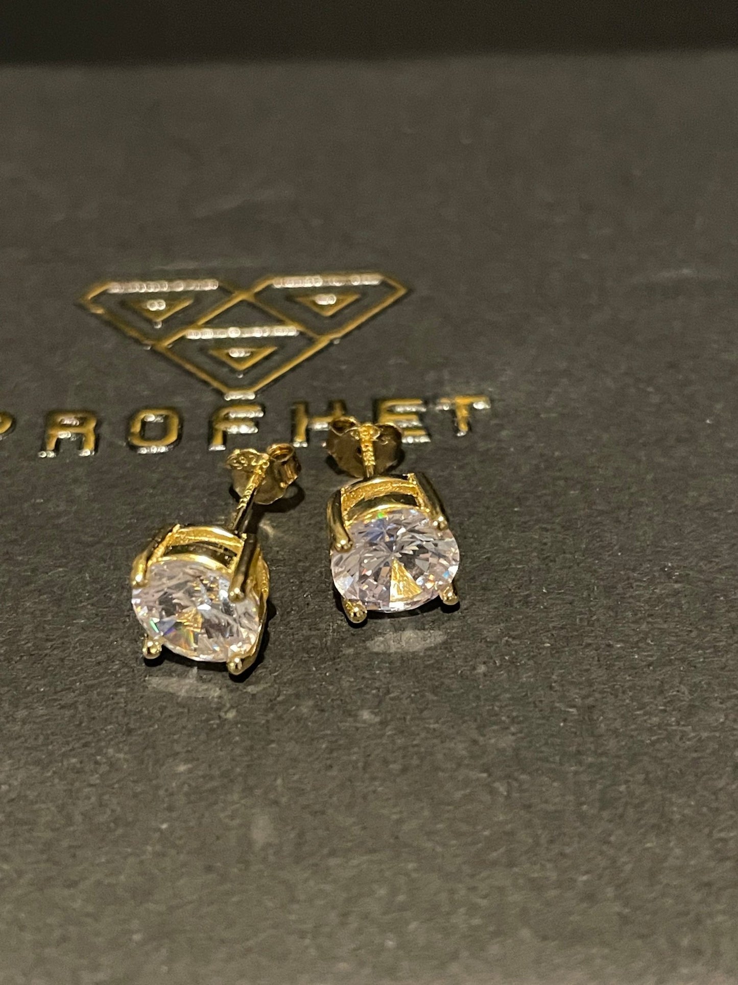 Gold Cubic diamond stud earrings (8mm) - Profhet Earrings