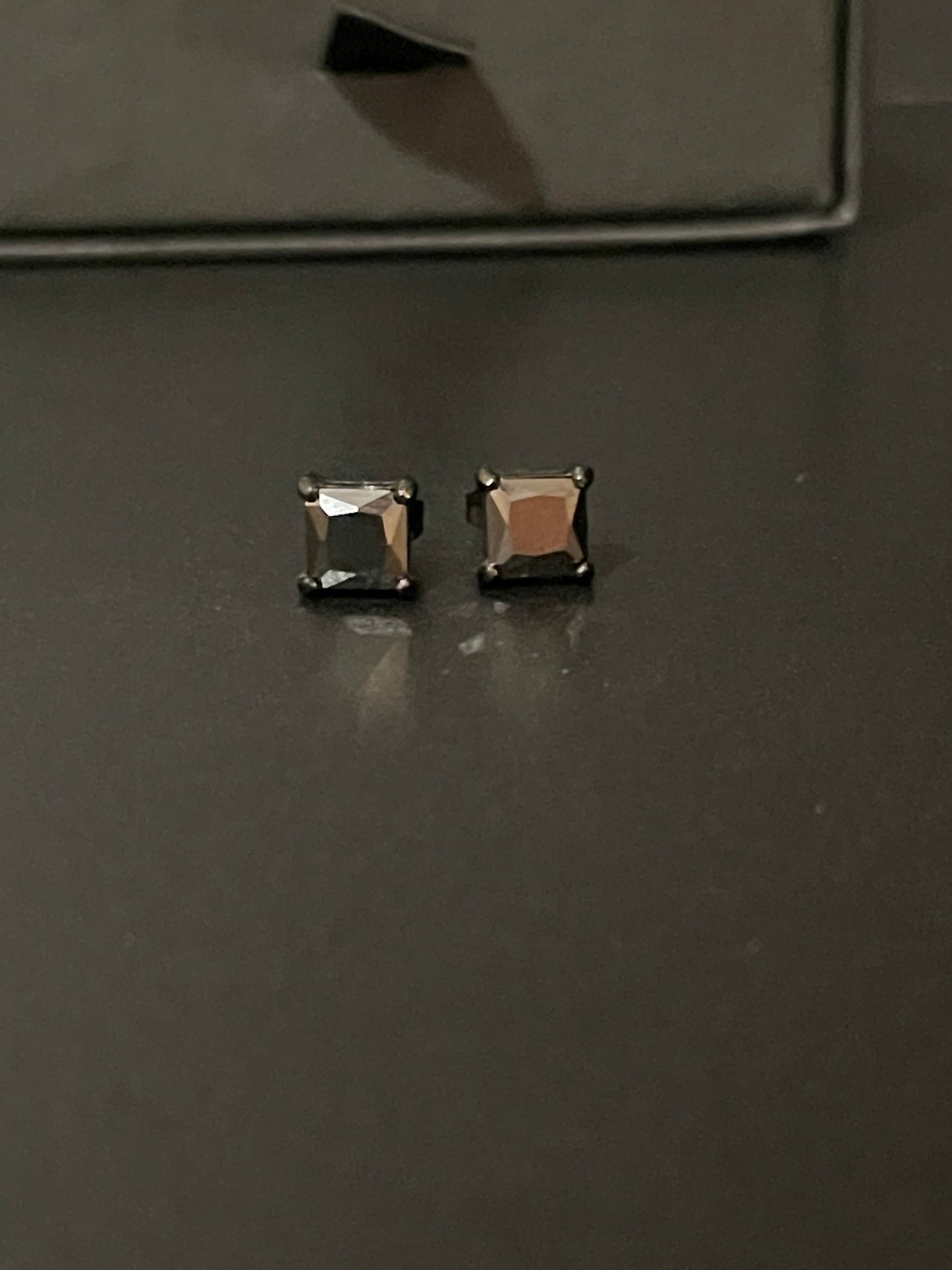 Black crystal stud square earrings