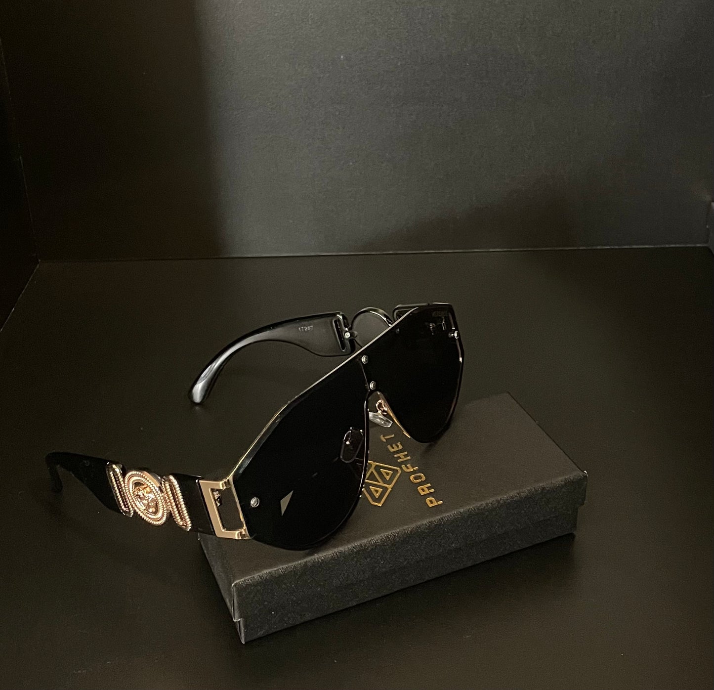 Memphis sunglasses